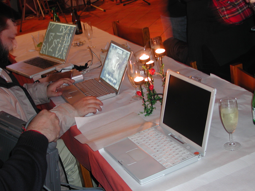 3 Real Mac Users (isto já parece cogumelos... aparecem sempre em algum lado...)